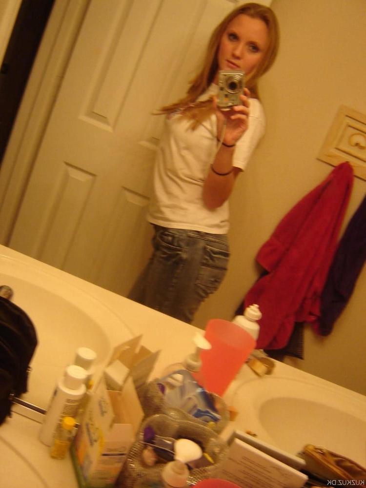 25P cute blonde