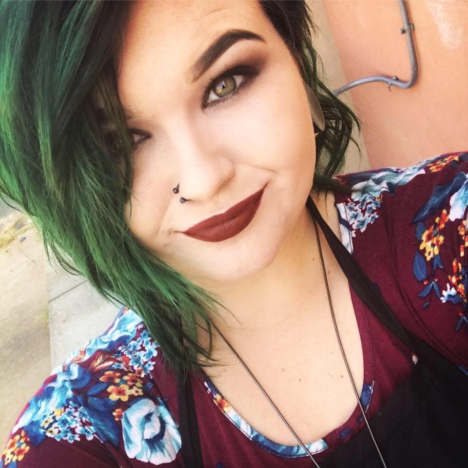 25P Chubby Emo Goth Babe