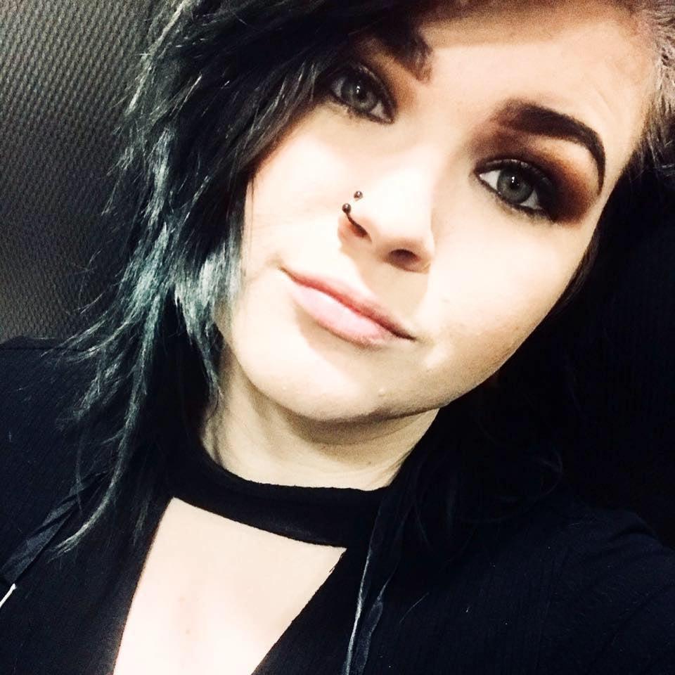 25P Chubby Emo Goth Babe