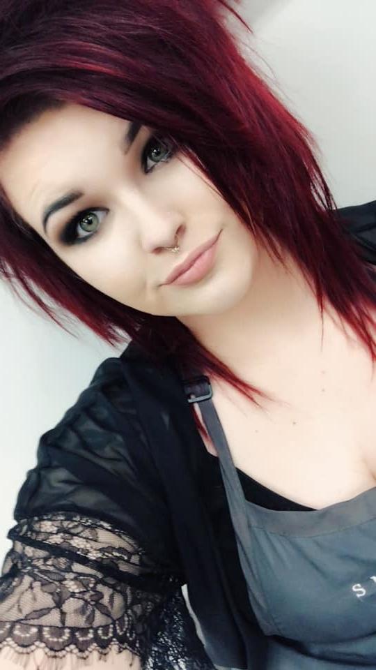 25P Chubby Emo Goth Babe