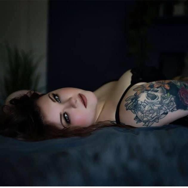 25P Chubby Emo Goth Babe
