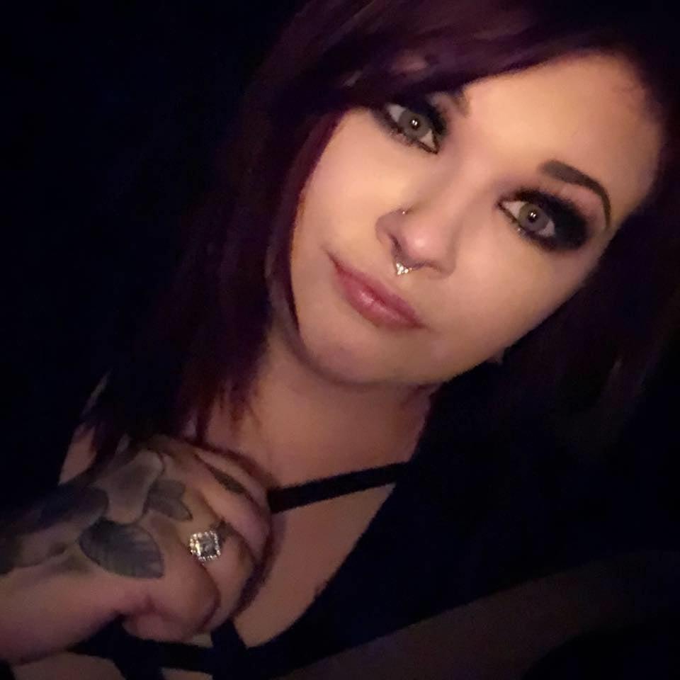 25P Chubby Emo Goth Babe