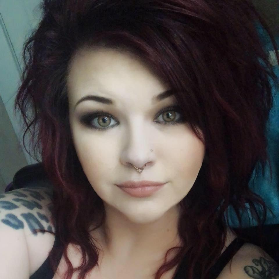 25P Chubby Emo Goth Babe