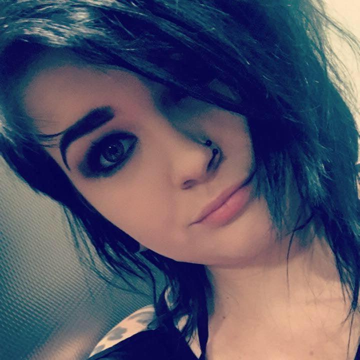 25P Chubby Emo Goth Babe