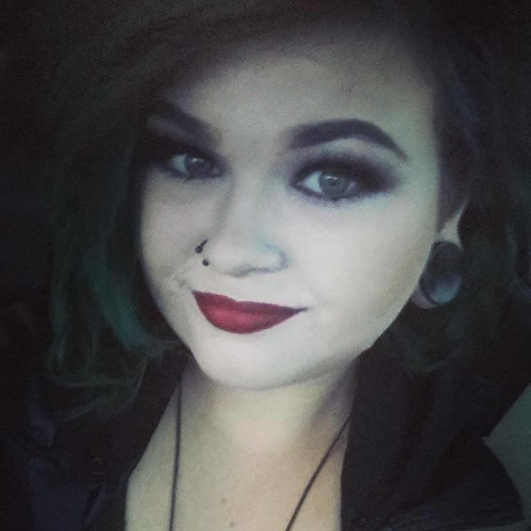 25P Chubby Emo Goth Babe