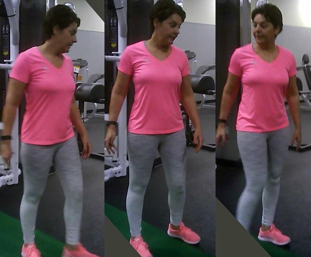 8P British Granny in Gym