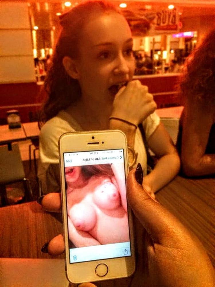22P Cute sluts EXPOSED