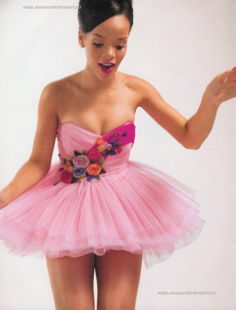 25P cute Rihanna