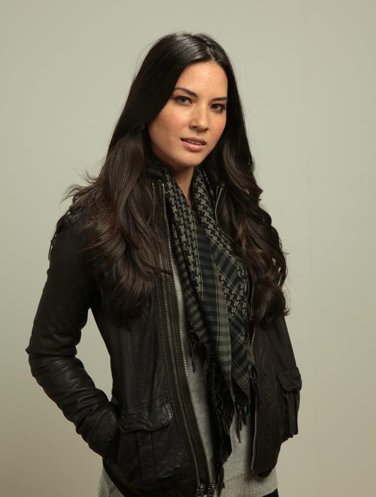 25P Olivia Munn cute woman