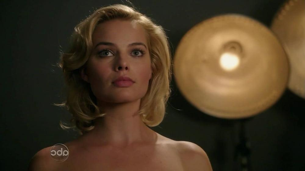 25P cute Margot Robbie 3