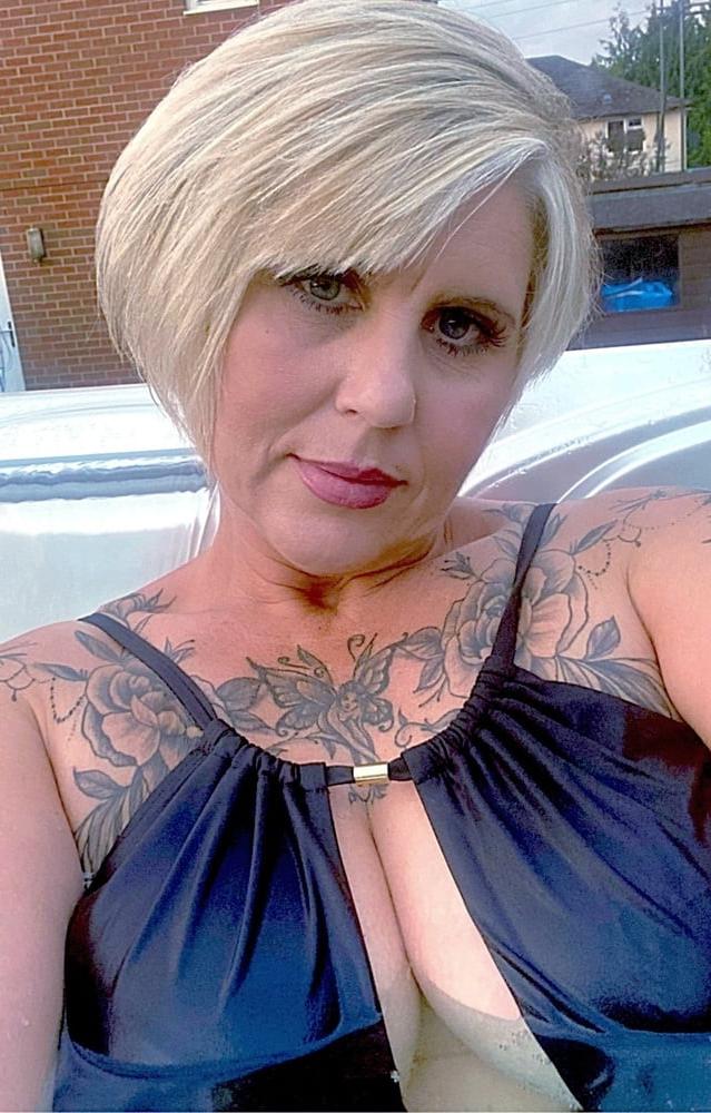 25P Georgie, sexy UK Chunky MILF Slut