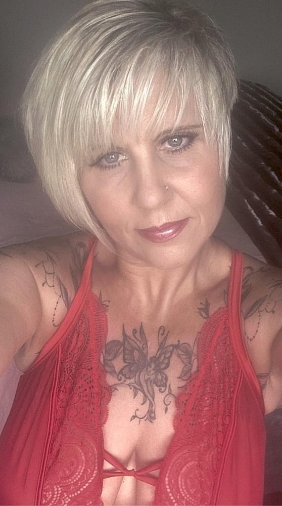 25P Georgie, sexy UK Chunky MILF Slut