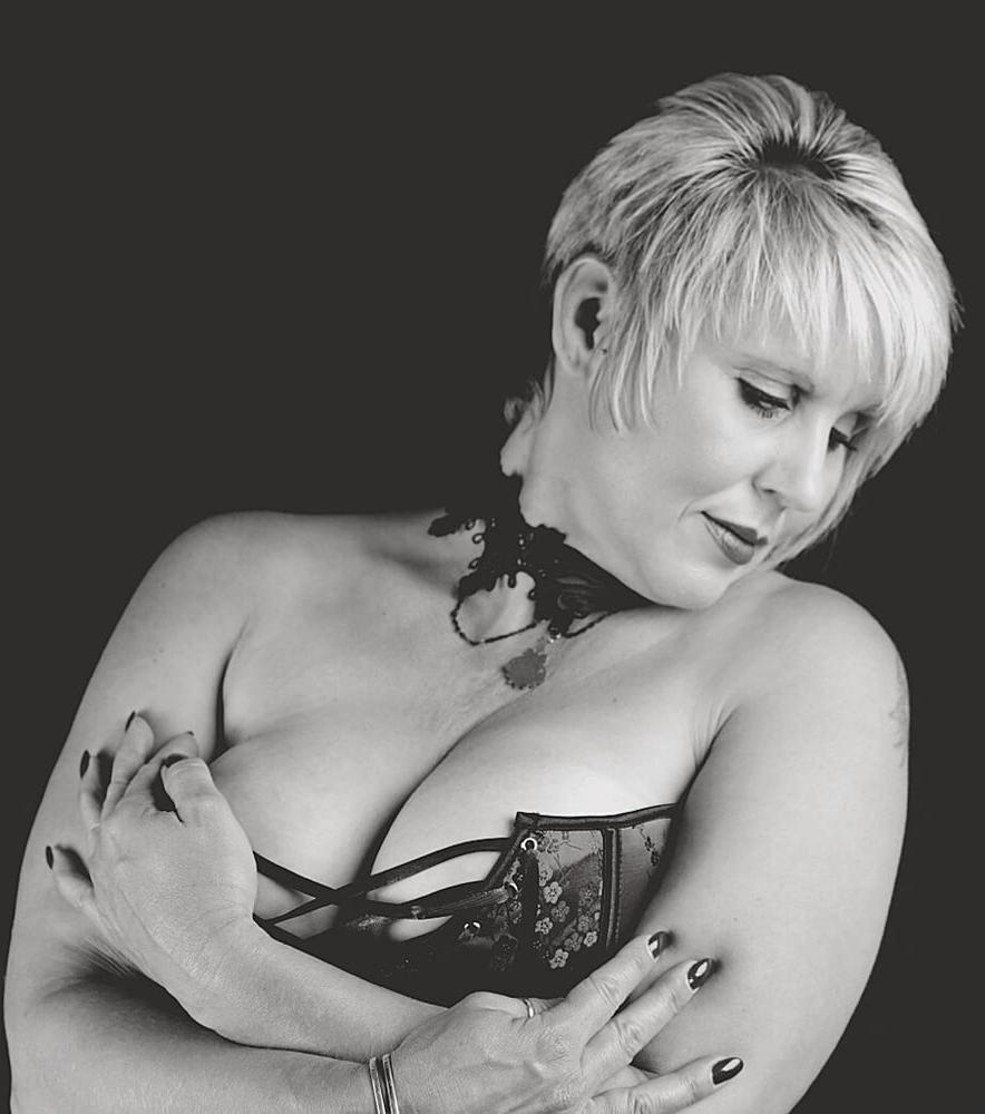 25P Georgie, sexy UK Chunky MILF Slut