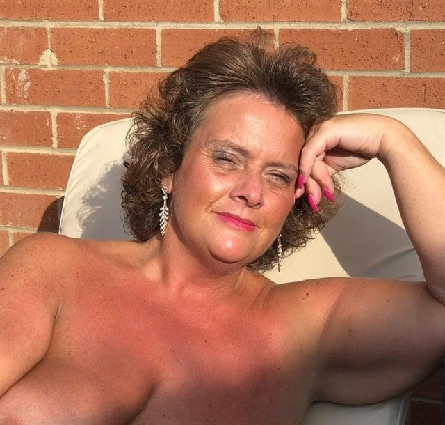 14P Joanne, sexy UK Chunky MILF Slut