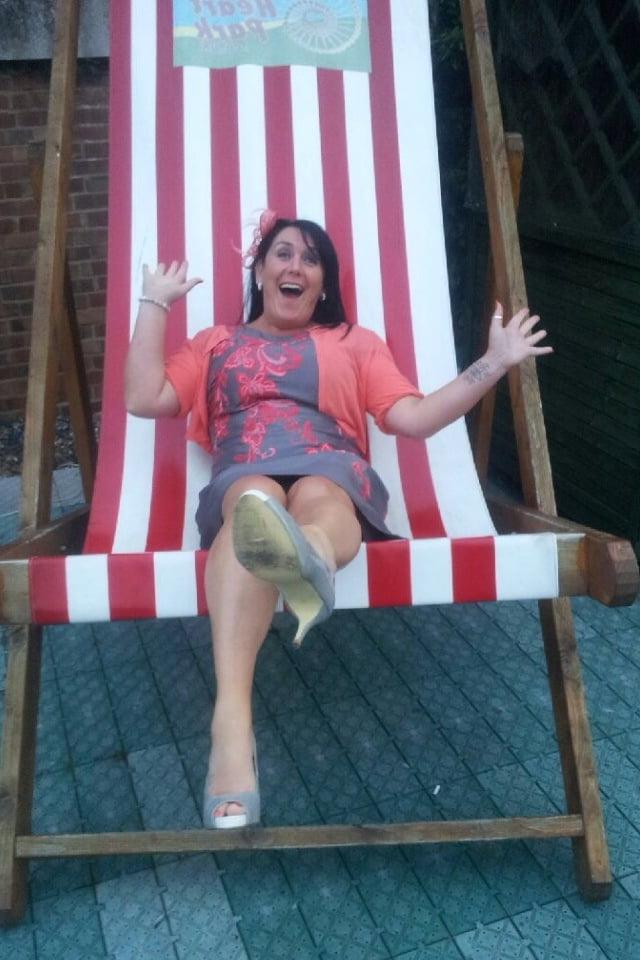 25P Great British Upskirts &amp; Oops 4
