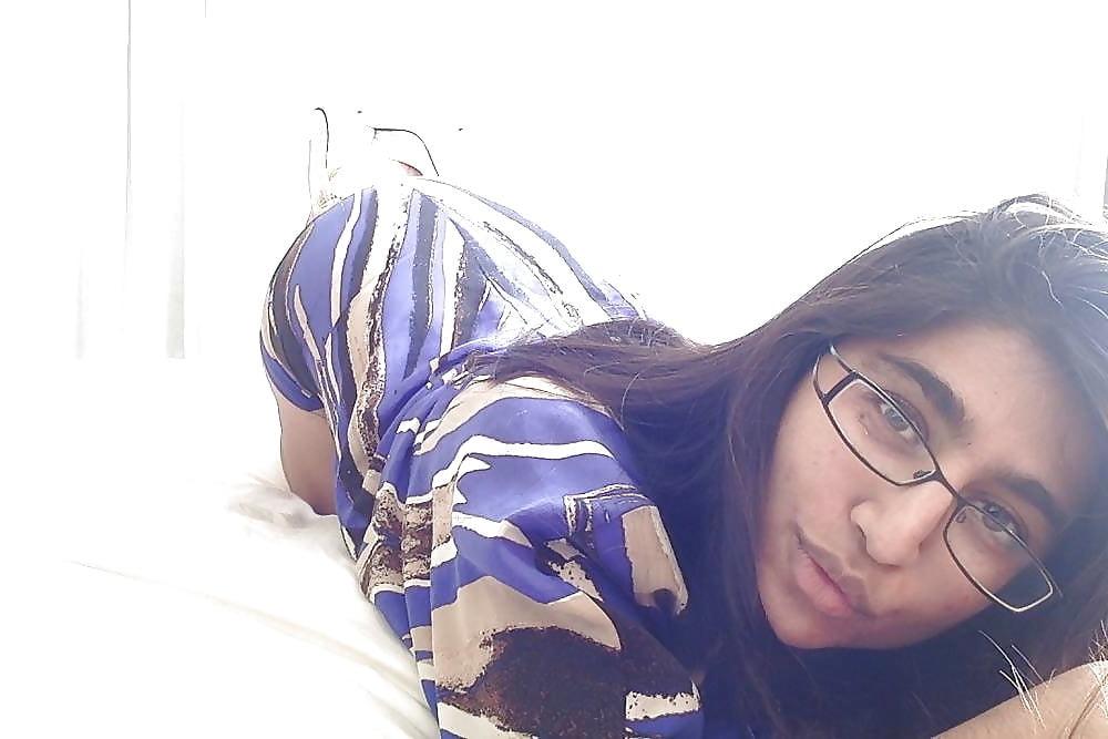 25P Indian chubby girlfriend