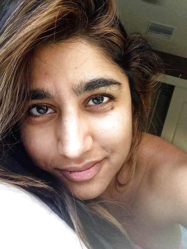 25P Indian chubby girlfriend