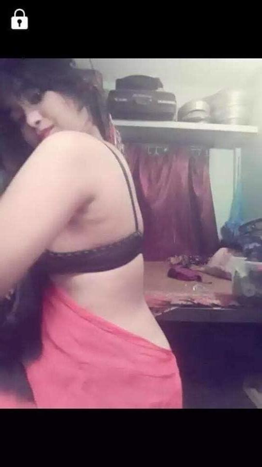 12P bangladeshi cute girl in pink sharee nude