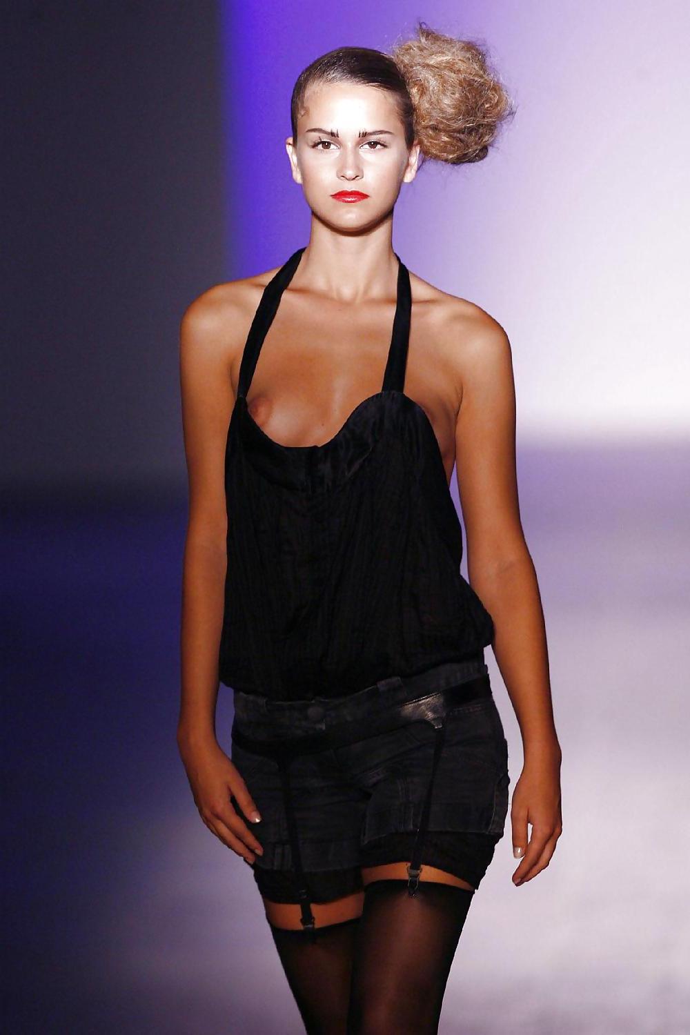 24P Beautiful Fashion Models by TROC