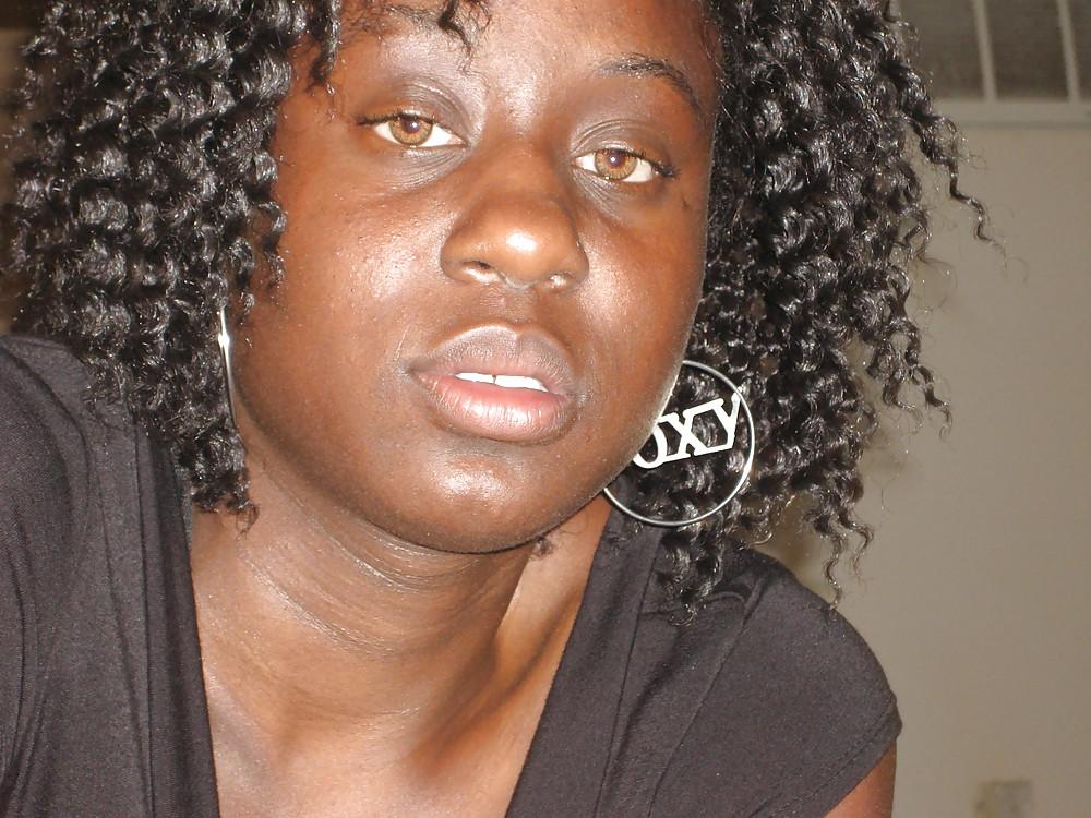 25P HORNY EBONY BITCH