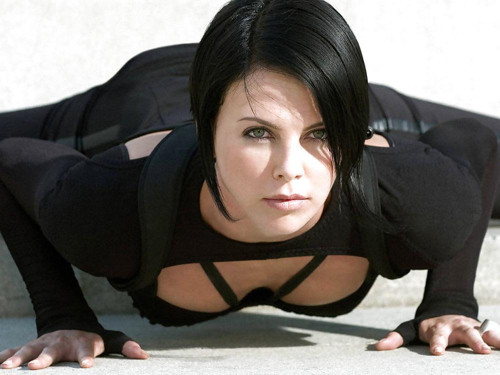 25P cute Charlize Theron