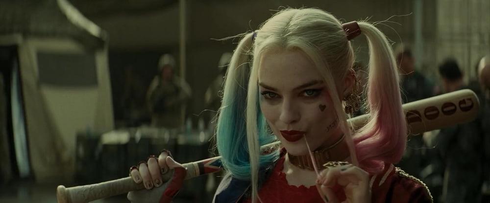 25P cute Margot Robbie 2