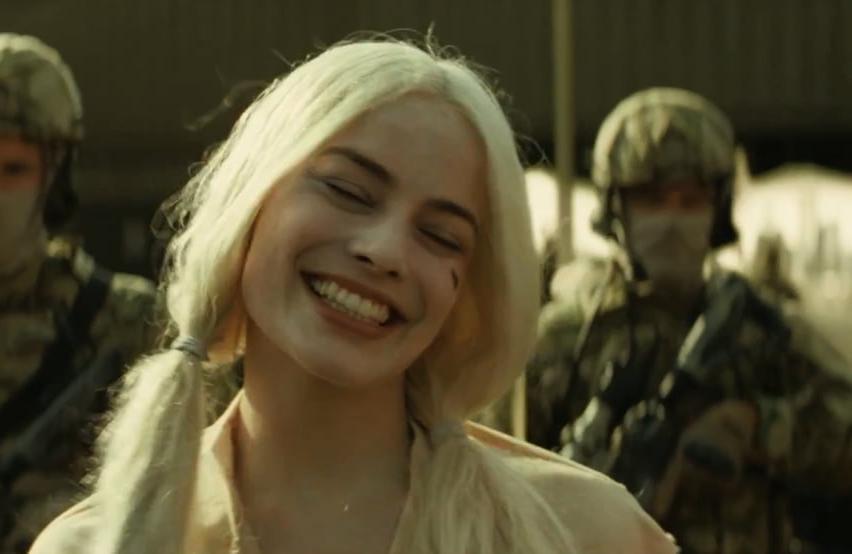 25P cute Margot Robbie 2