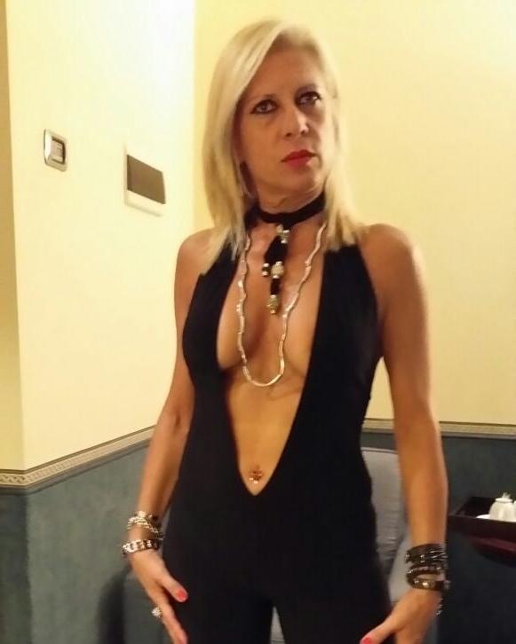 20P Blonde Queen