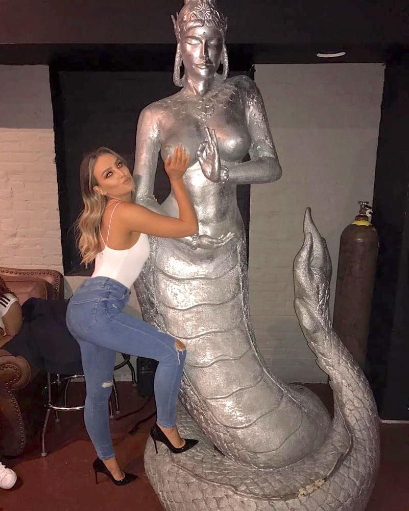 25P Perrie Edwards - Nasty Comments Encouraged