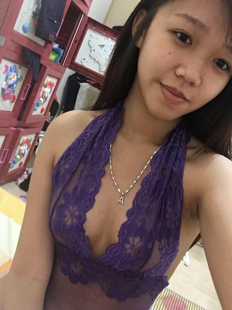 25P Cute Malaysian Teen Nudes Exposed