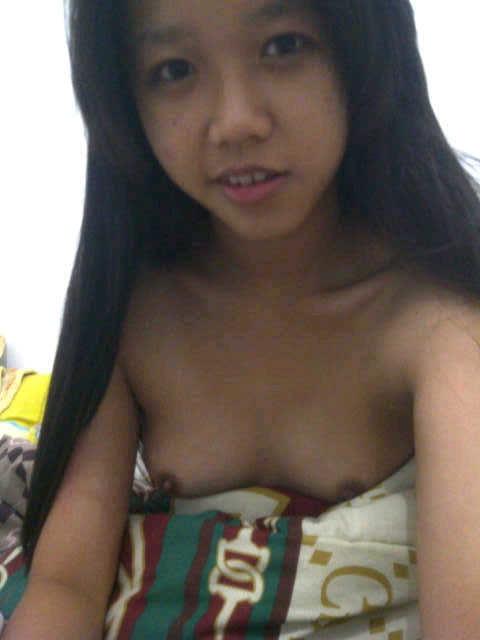 25P Cute Malaysian Teen Nudes Exposed