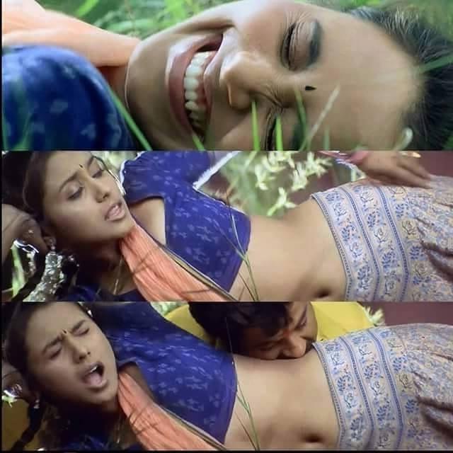 25P cute actress navel