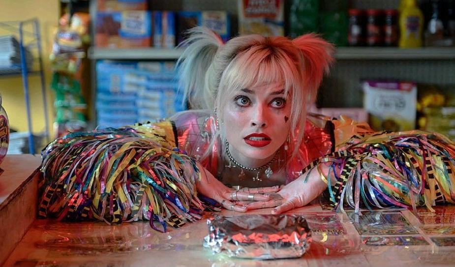 25P cute Margot Robbie