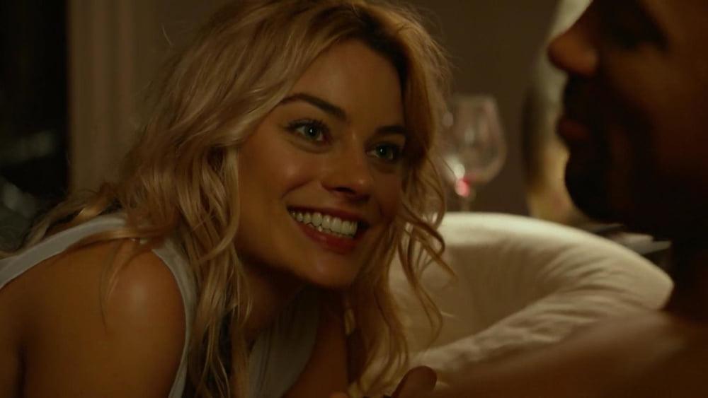 25P cute Margot Robbie