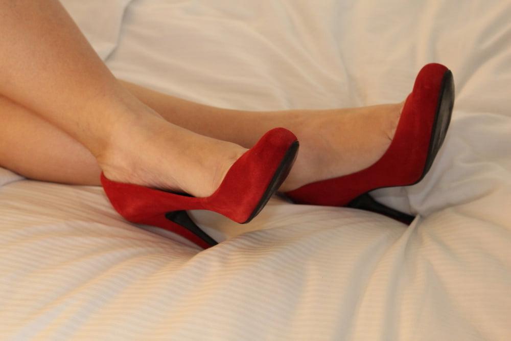 25P Feet photos