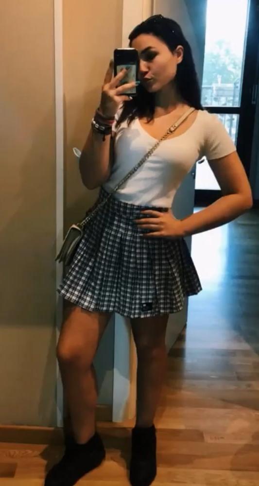 11P Hot bitch teen
