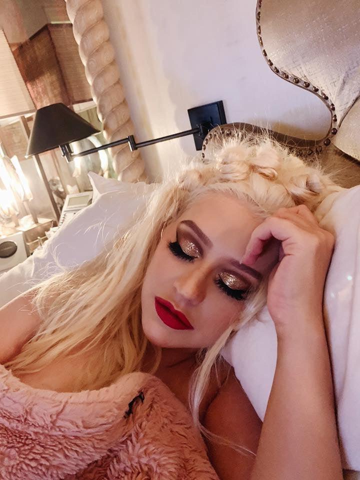 25P cute Christina Aguilera