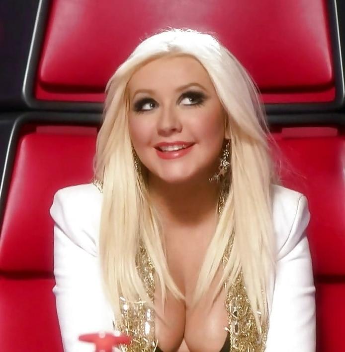 25P cute Christina Aguilera