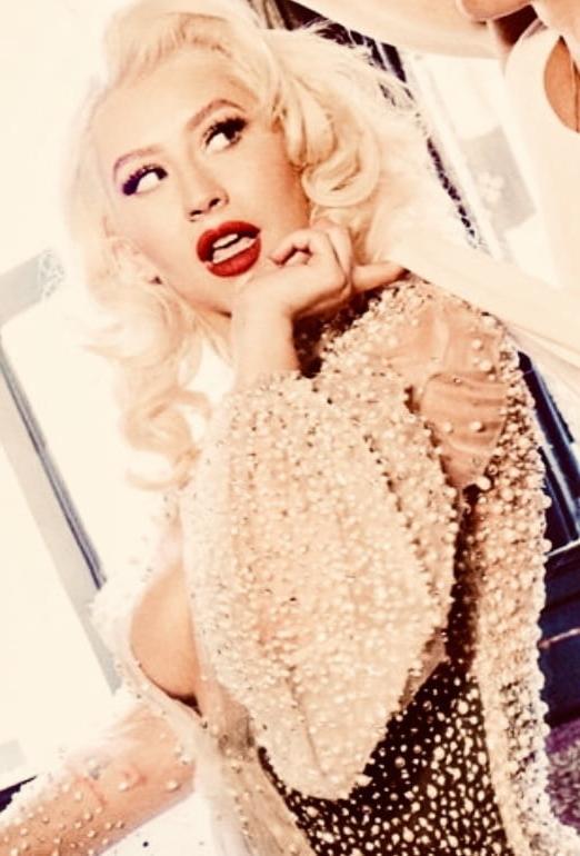 25P cute Christina Aguilera