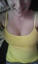 25P Chav bitch wants you to touch her melons