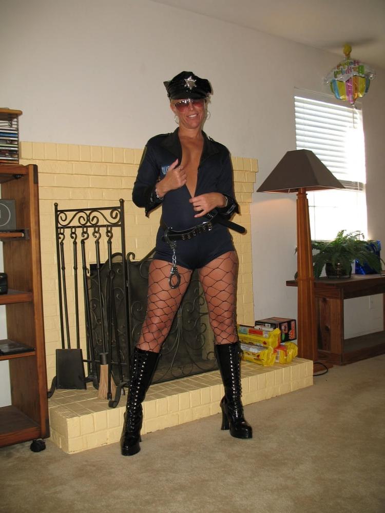25P Slutty Blonde Milf Bitch