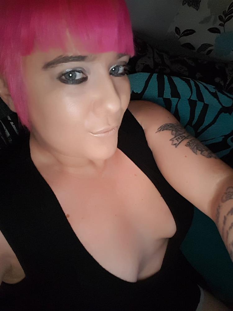 25P Marie, sexy UK Chunky MILF Chav Slut