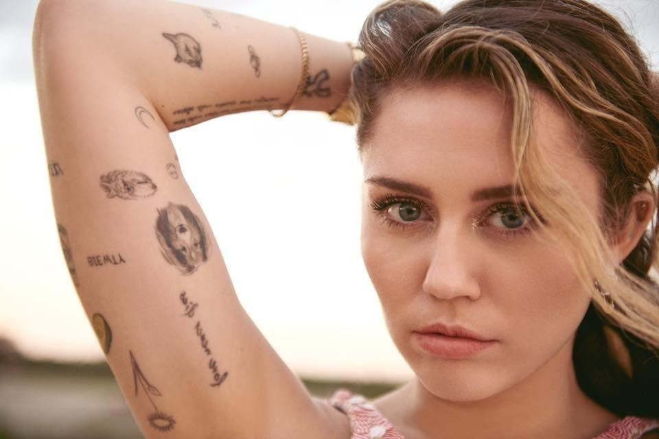 25P cute Miley Cyrus