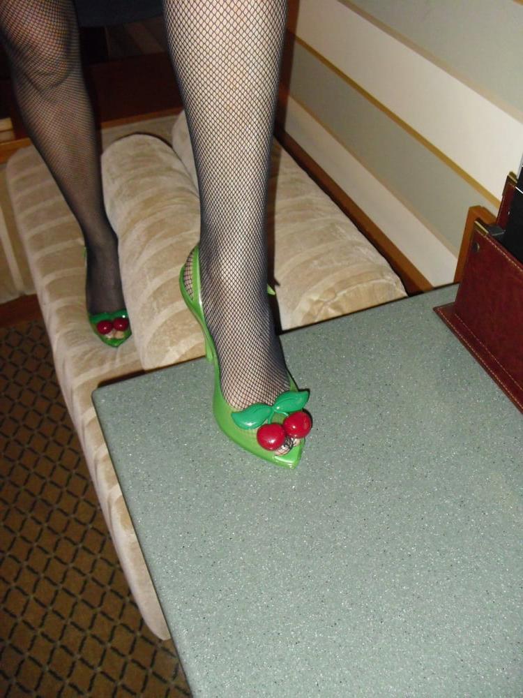 25P my feet and shoes