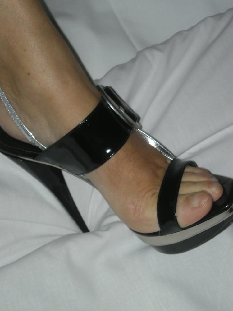 25P my feet and shoes