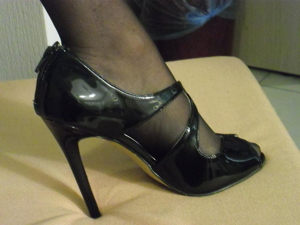25P my feet and shoes