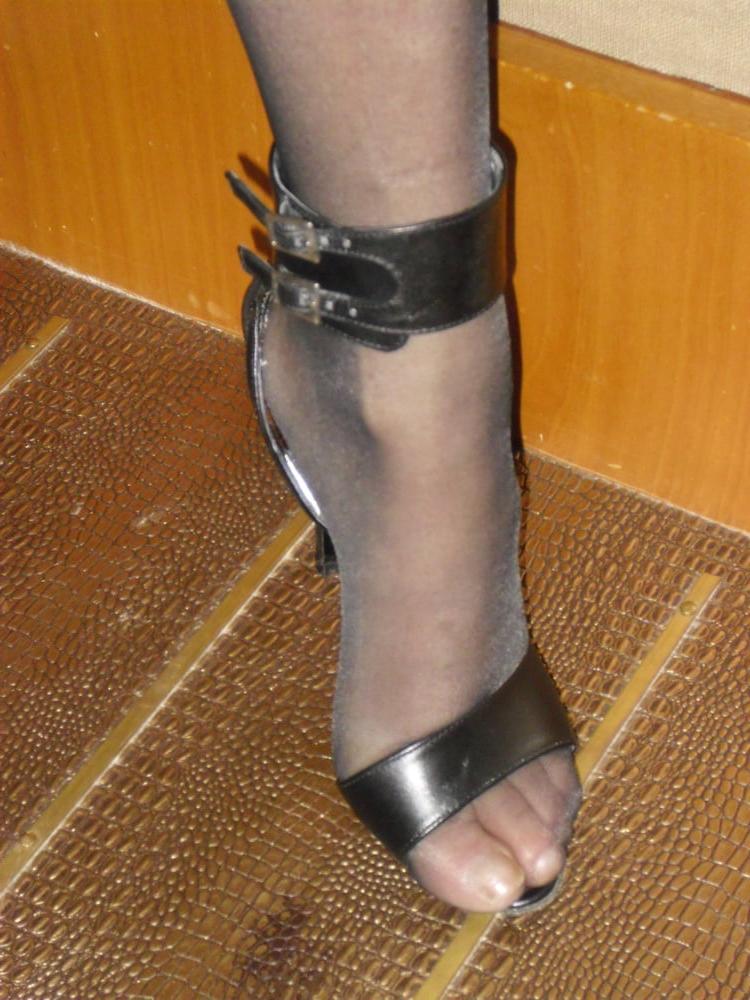 25P my feet and shoes