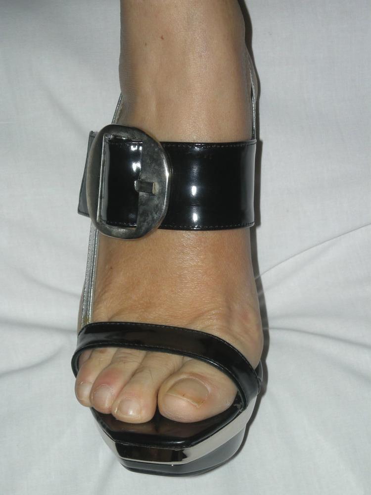 25P my feet and shoes