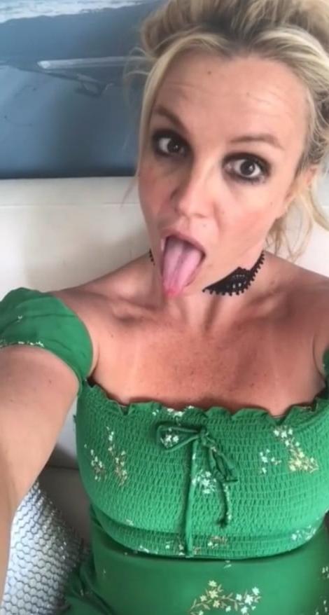 25P cute Britney Spears