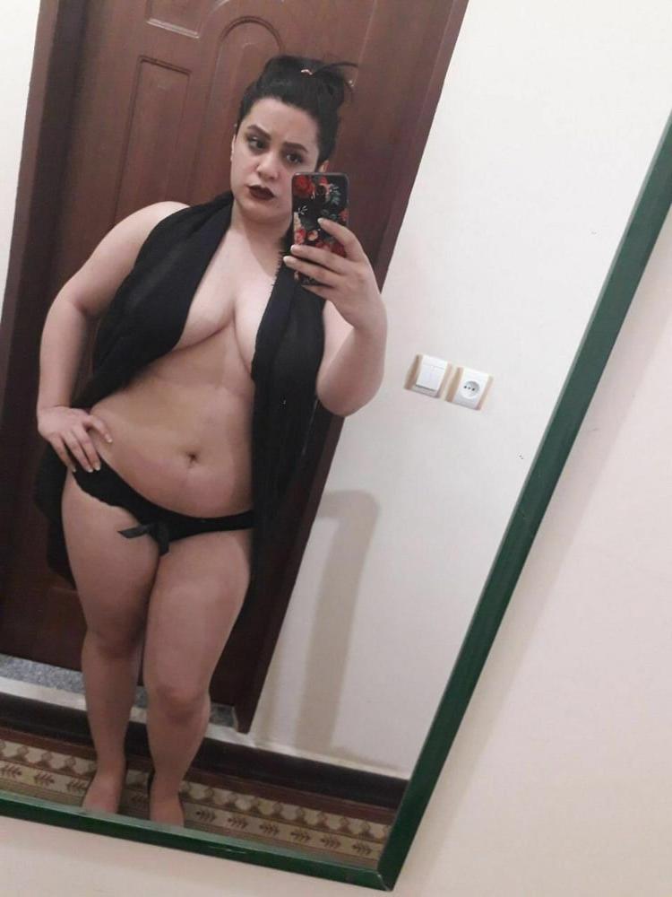 19P My bitch 16